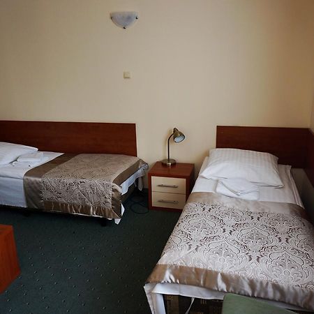 Pod Szczesliwa Gwiazda Hotel Cekanowo Exterior photo
