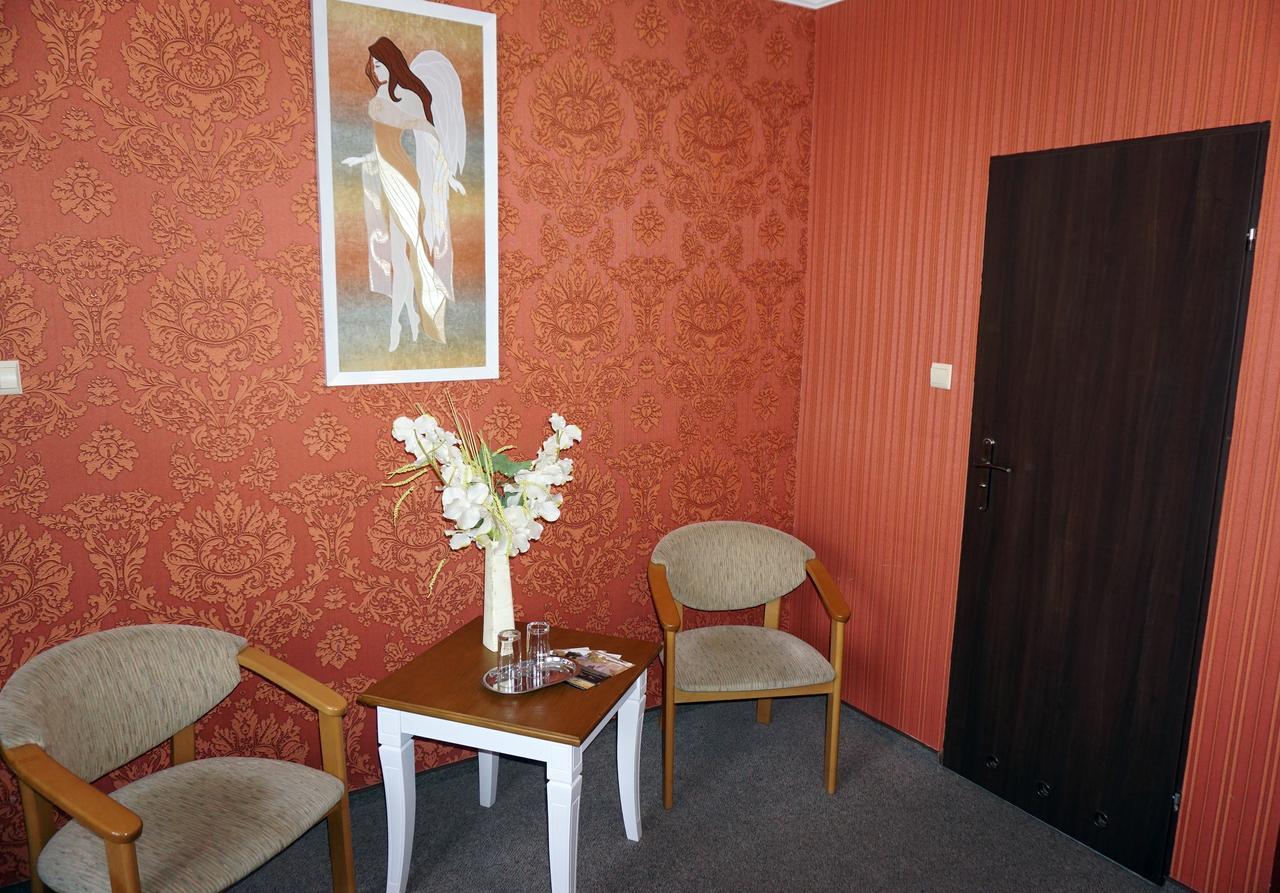 Pod Szczesliwa Gwiazda Hotel Cekanowo Exterior photo
