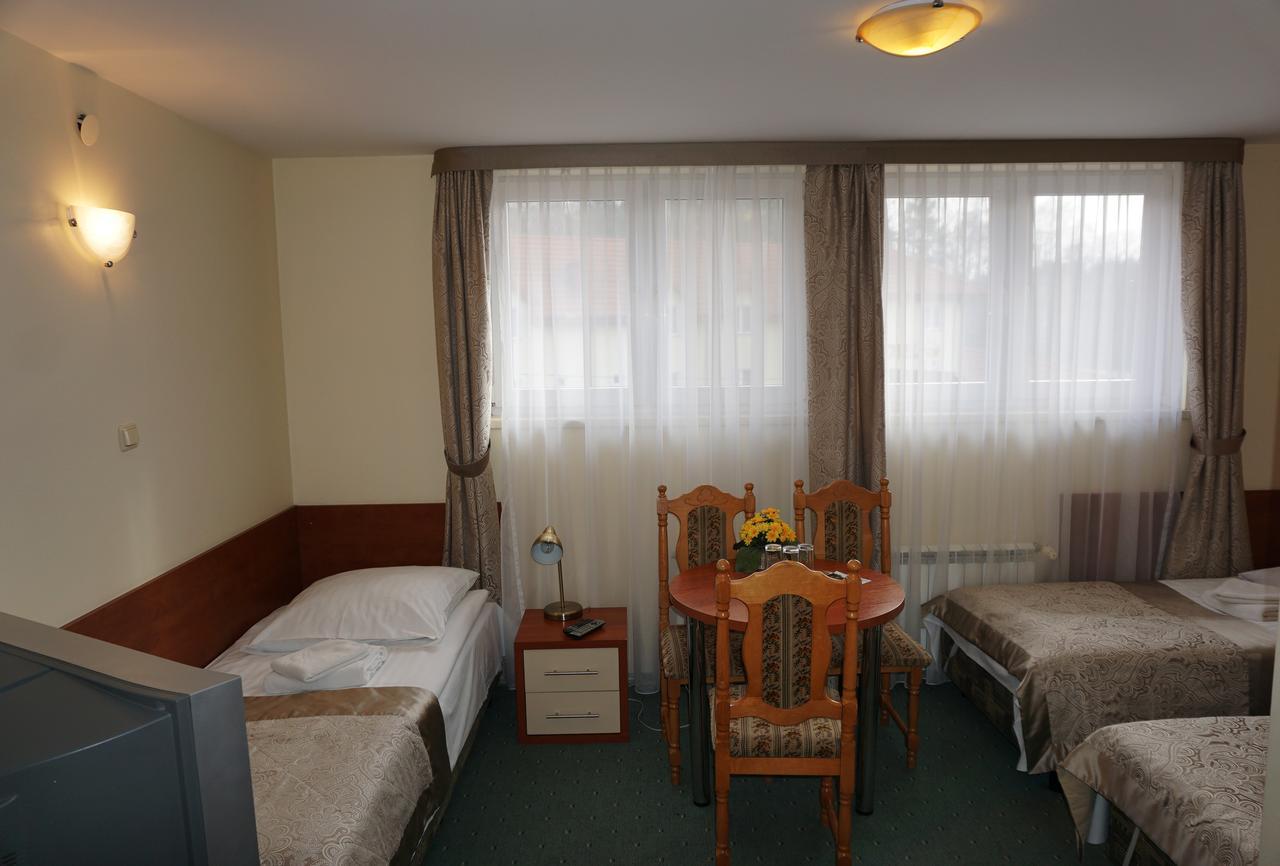Pod Szczesliwa Gwiazda Hotel Cekanowo Exterior photo